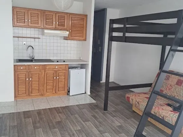 Studio 24m² avec balcon la Victoire