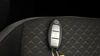 Nissan Juke 1.0 DIG-T 114ch N-Connecta 2021.5 — photo 16