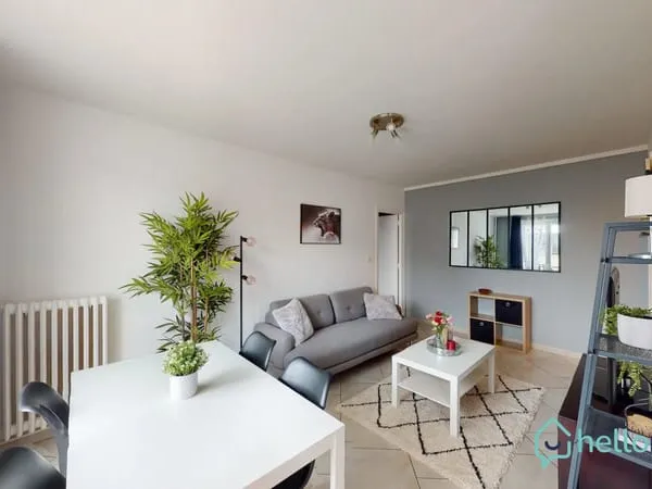 Appartement 4 pièces meublé - LA2292 - Rue Courtalon, 10000 TR