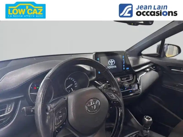 Toyota C-Hr 116ch turbo 2wd — photo 11