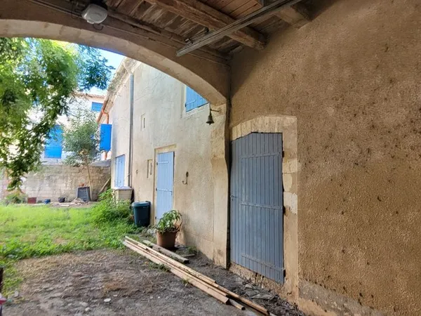Grange de 200 m² St Brès