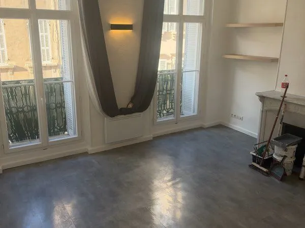 Loue t2 36m2 refait à neuf