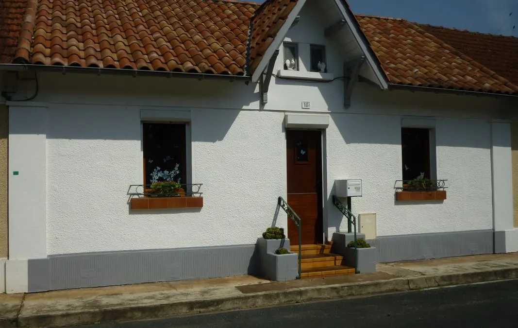 Photo 2
