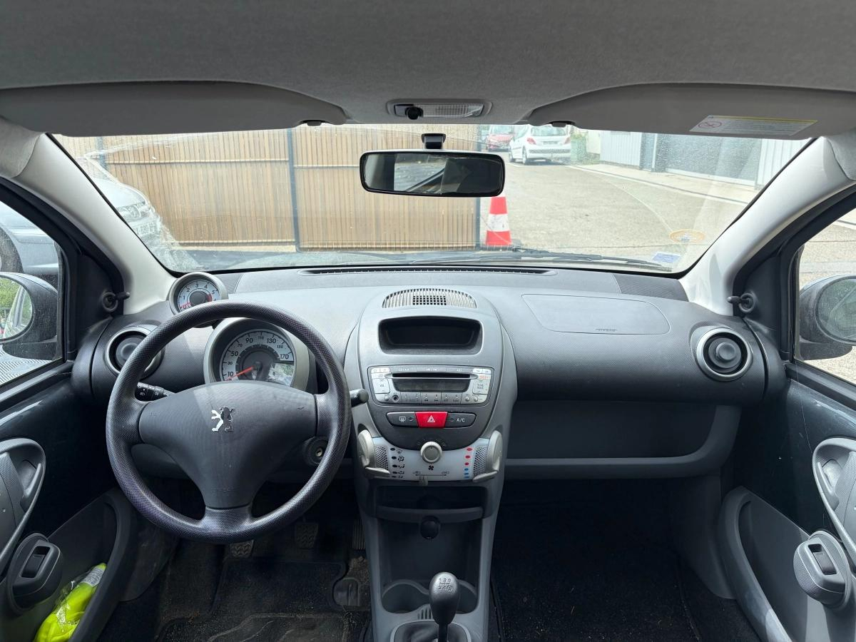 Peugeot 107 1.4 HDI 55 TRENDY occasion - Diesel - 2009 - 21 850 km - 4 490 € - Orgeval (Yvelines) 992786245192 — photo 15