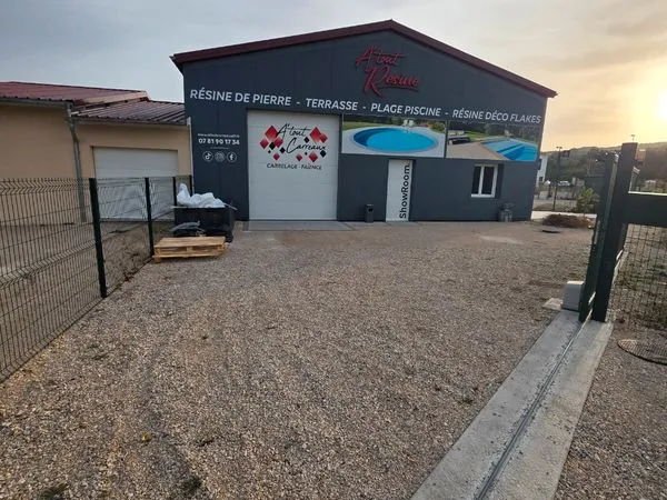 Local d'activité 80m²