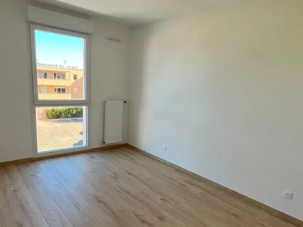 T4 NON MEUBLE