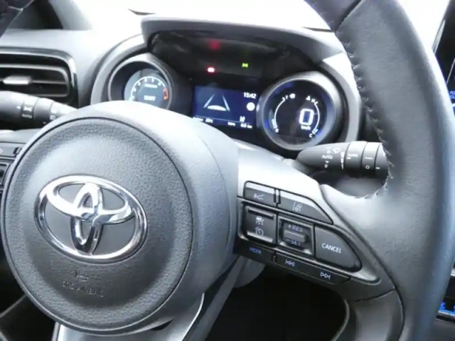Toyota Yaris 120 vvt-i design — photo 14