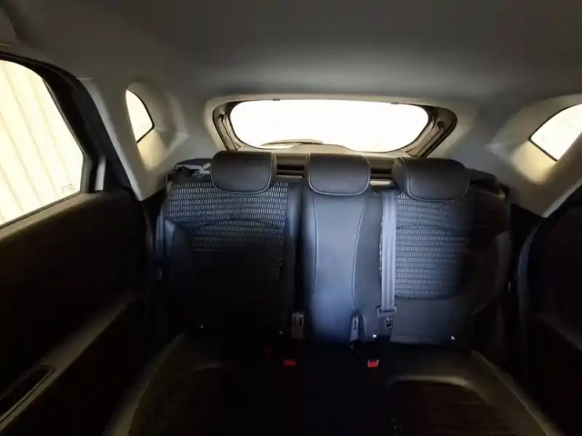 Renault Captur dci 90 energy eco² — photo 42