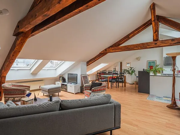 Appartement duplex avec terrasse tropézienne et vue Bastille et Vercors