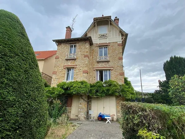 Maison 7 pièces 145 m²