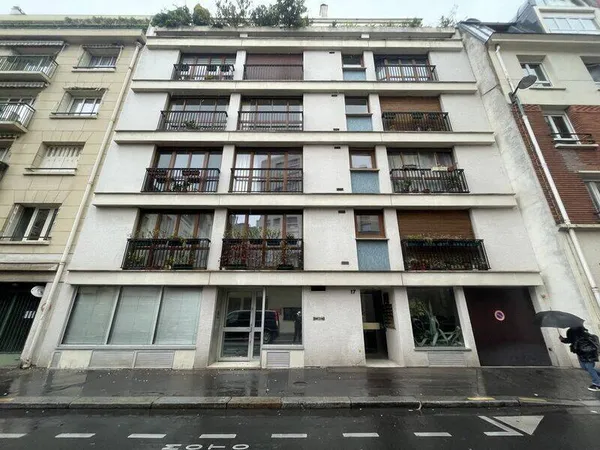 Bureau 237 m²