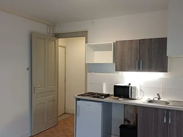Studio 16m² non-occupé Investisseur Lyon 3ème Métro Part-Dieu