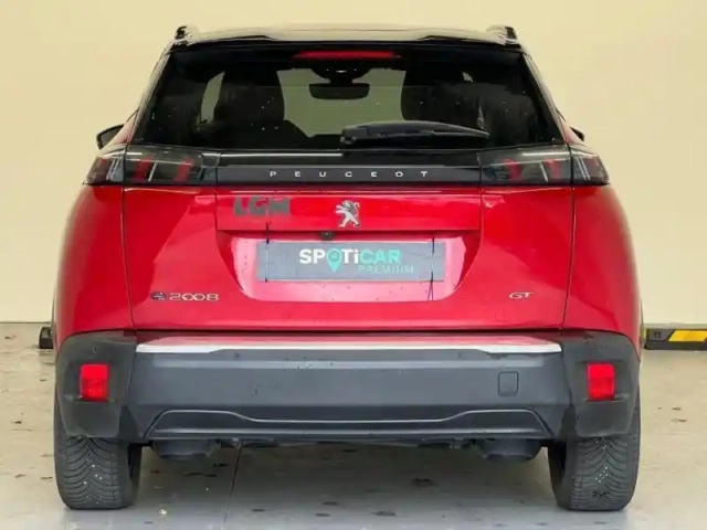 Peugeot 2008 e- 136ch gt — photo 4