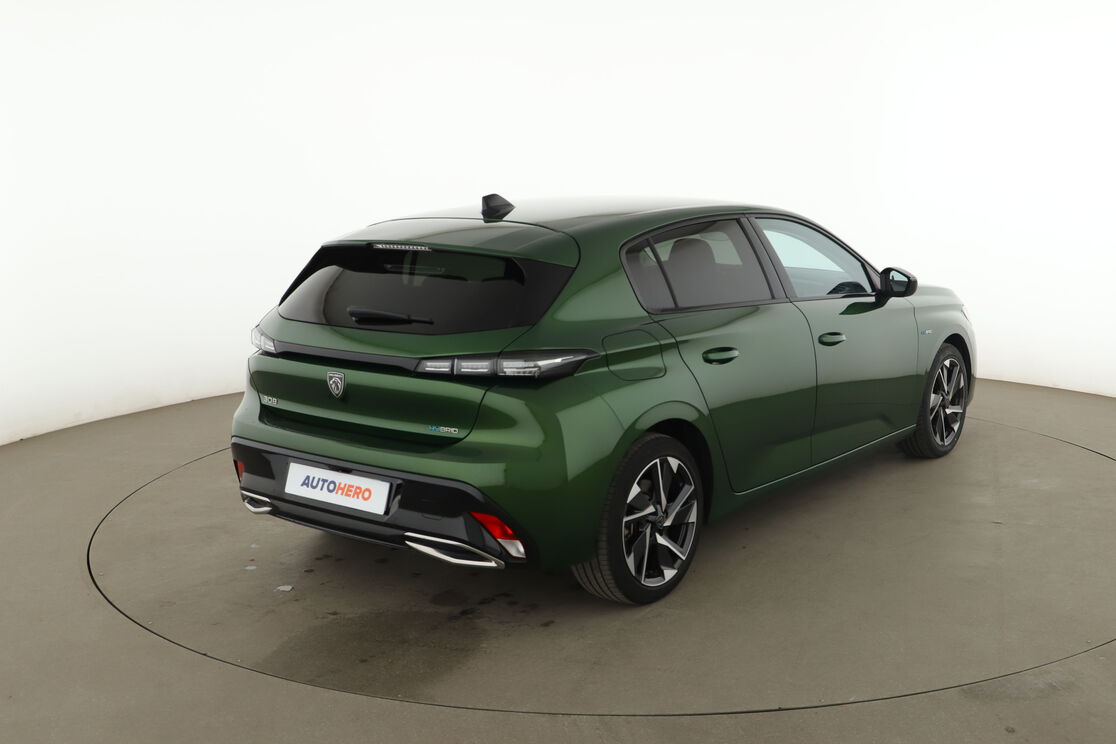 Peugeot 308 1.6 PHEV Allure Pack e-EAT8 — photo 5