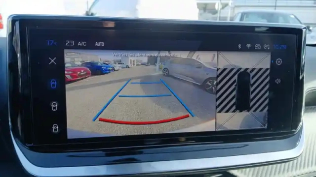 Peugeot 2008 hybrid 136 e-dcs6 — photo 110