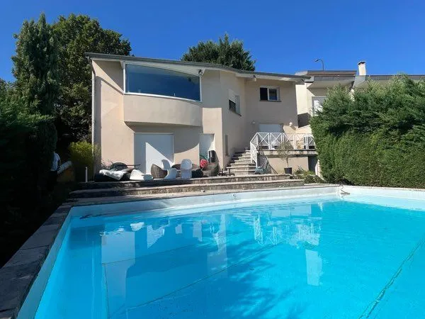 Maison avec piscine
