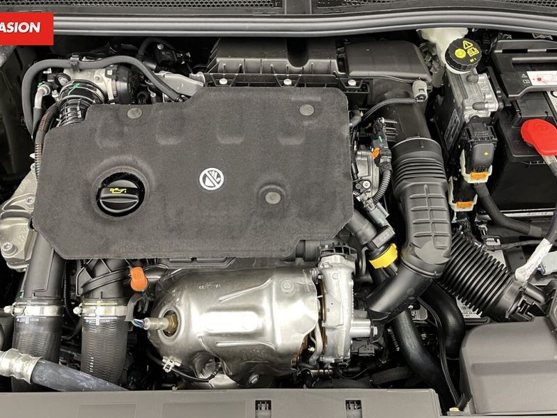 Peugeot 308 III 1.5 BlueHDi 130ch GT EAT8 — photo 11