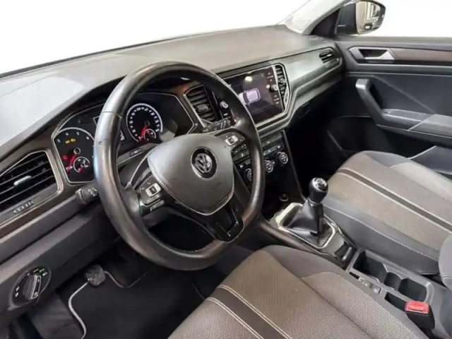 Volkswagen T-Roc 1.0 tsi 115 start/stop bvm6 lounge — photo 9