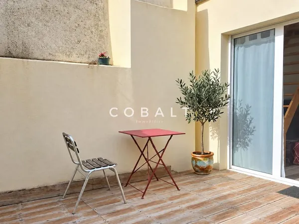 Appartement rénové - 21 m2 - 1 chambre - Terrasse - Secteur