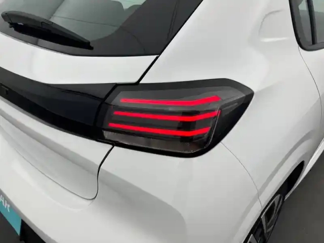 Peugeot 208 puretech 100 s&amp;s bvm6 — photo 44