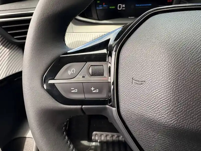 Peugeot 208 electrique 156ch 54 kwh — photo 15
