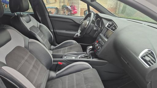DS DS4 2.0 BLueHDI 180 EAT8 - Sport Chic – 2017 – 156960 km – Diesel – Boîte Automatique — photo 7