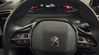 Peugeot 2008 1.2 PureTech 100ch S&S Allure — photo 25