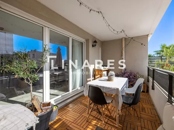 CANTINI ÉLÉGANCE - Appartement T4 de 84m² - Terrasses - Box - 13008
