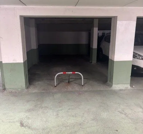 Parking n° 213