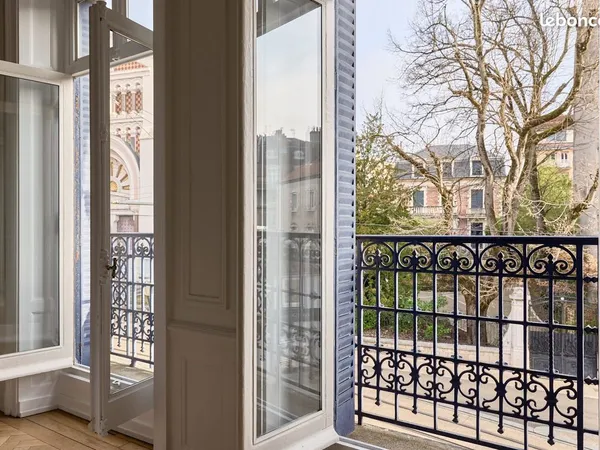 Appartement 5 pièces 169 m²