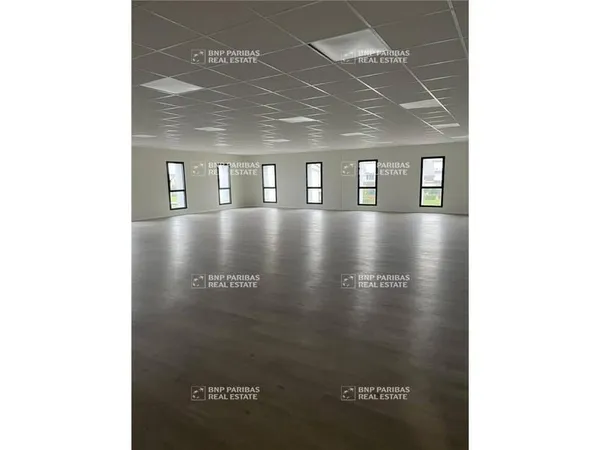 Bureaux 476 m²