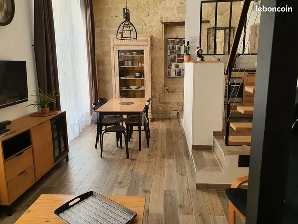 Location pour deux étudiants,centre historique Montpellier