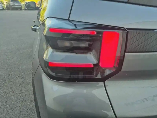 Citroën C3 hybride 110 ch e-dcs6 — photo 17