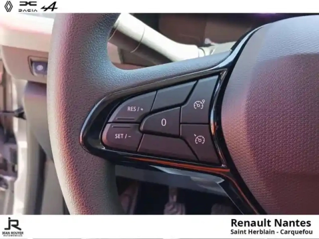 Renault Kangoo 1.3 tce 100ch evolution — photo 13