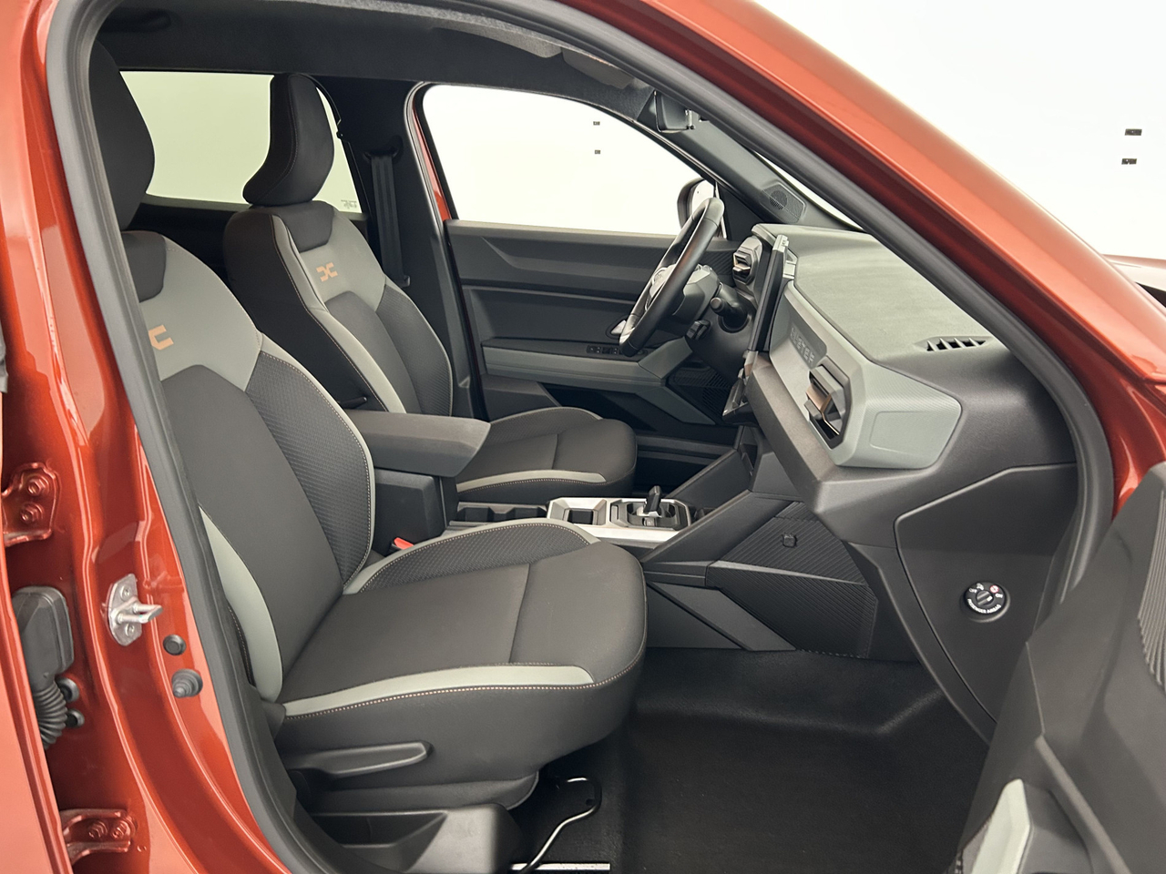 Dacia Duster — photo 14