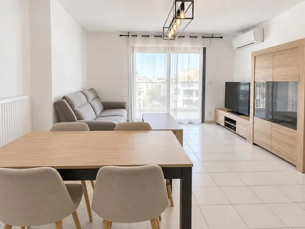 MONTPELLIER LES GRISETTES T2 LOGGIA 12,5 M2 GARAGE DPE A