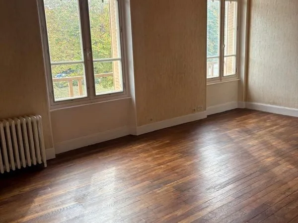 Maison diénat 68 m2 avec jardin