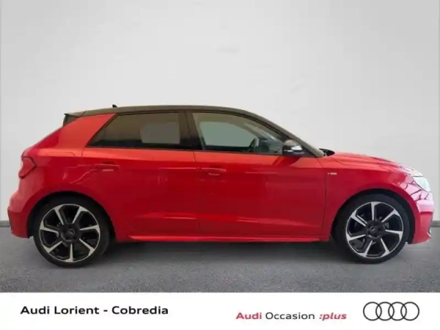 Audi A1 sportback 30 tfsi 110ch s line s tronic 7 — photo 3