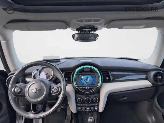 Mini Mini cooper 136ch edition greenwich 115g — photo 5