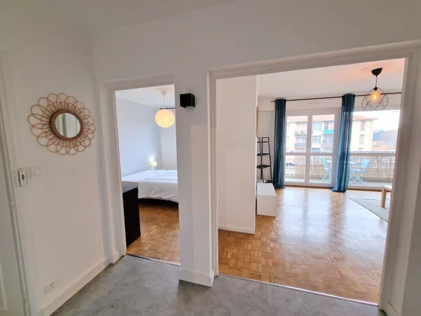Loue chambre en colocation dans appartement