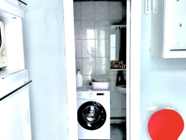 L' appartement se situe dans quartier près de château