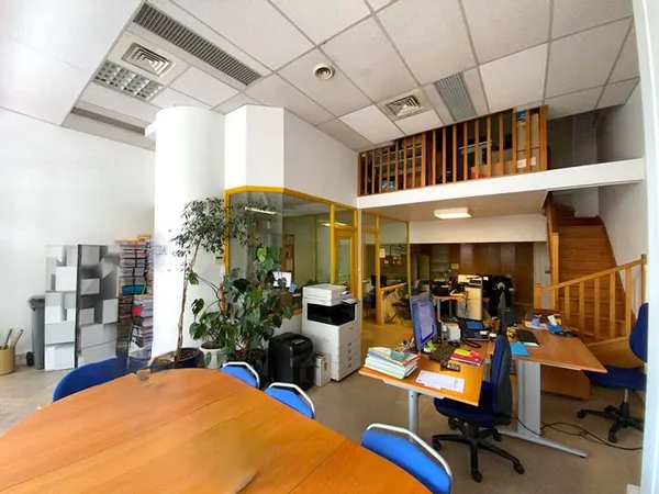 Bureaux 88 m²