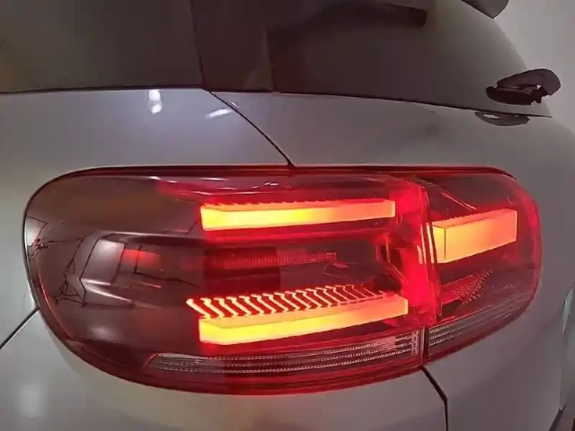 Citroën C5 Aircross puretech 130 s&amp;s bvm6 — photo 17