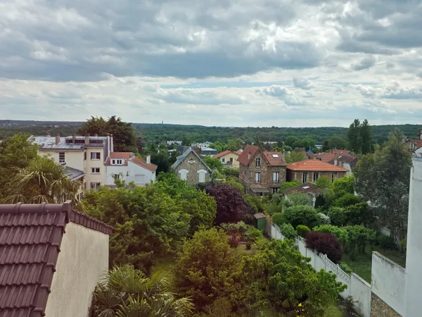 Saint Cloud Montretout. Appartement familial de 120m2 et 4 chambres