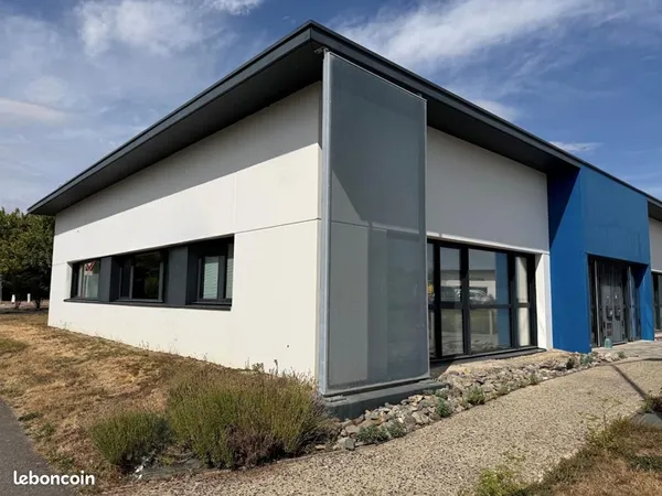 Bureau 143 m²
