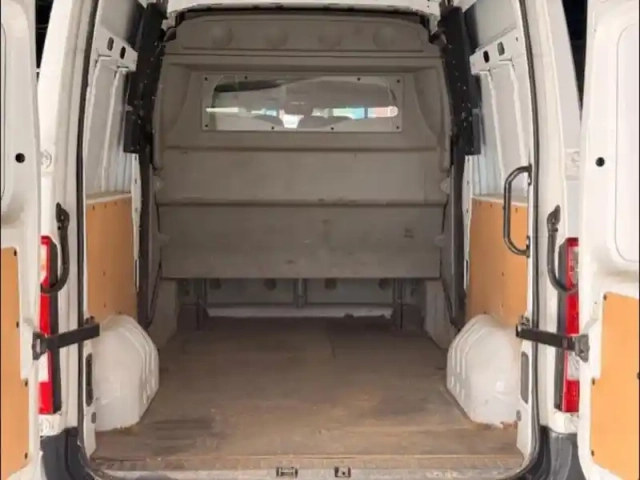 Renault Master fg f3300 l2h2 2.3 dci 135ch cabine approfondie grand confort euro6 (16666?ht) — photo 10