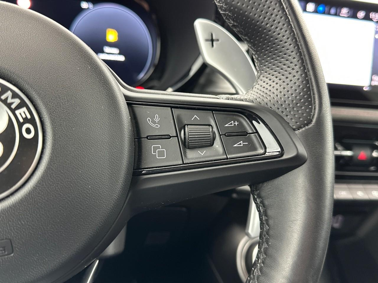 Alfa Romeo Tonale 1.5 hybrid 160 ch vgt tct7 veloce — photo 19