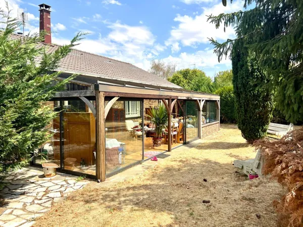 Belle propriété (2 maisons)entre SENS et PONT SUR YONNE! Très bien isolée "C"!