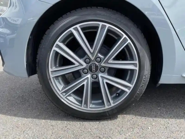 Audi A1 sportback 25 tfsi 95ch s line — photo 11