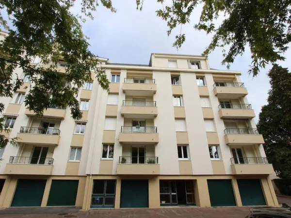 Ascenseur, balcon et isolation